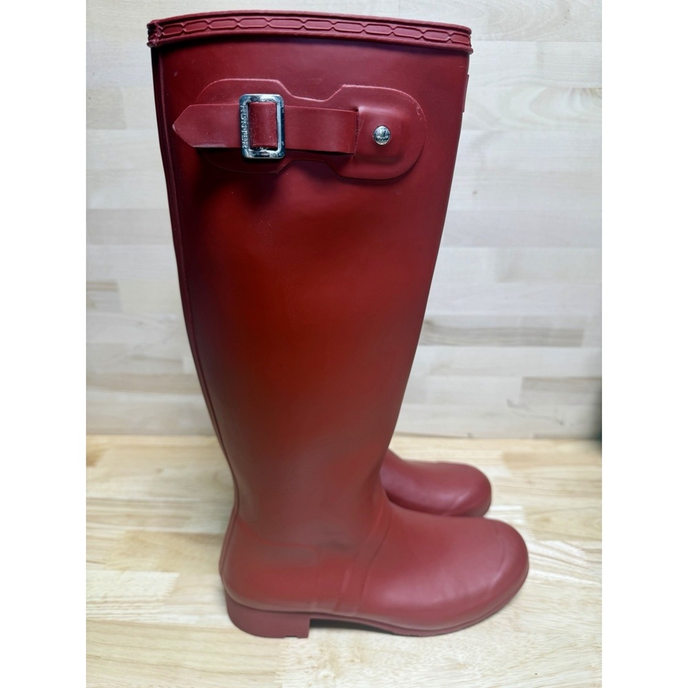 Hunter Original Tall Rain Boots Women's 8 Red Rubber Buckle Waterproof Wellies